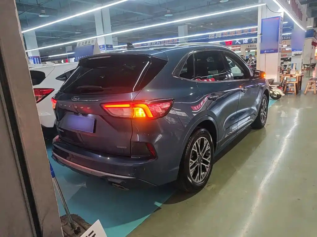 Ford Escape — миниатюра 7
