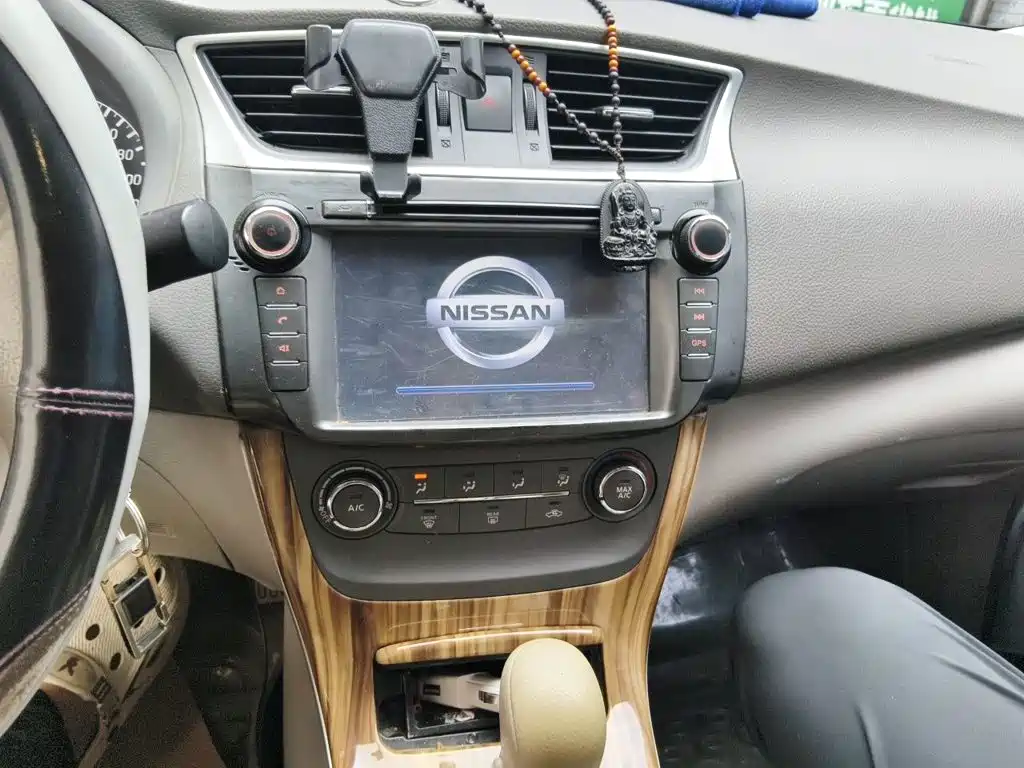 Nissan Sylphy — миниатюра 6