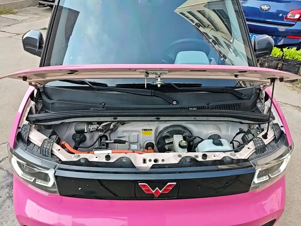 Wuling MINIEV — миниатюра 20