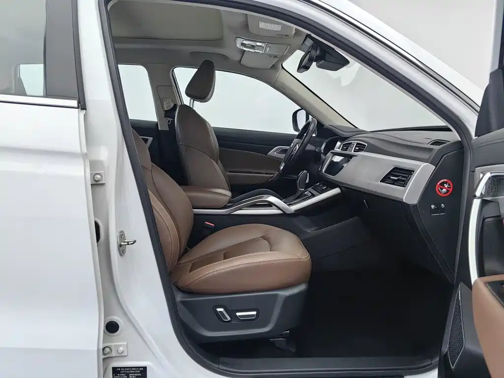 Geely Boyue — миниатюра 23
