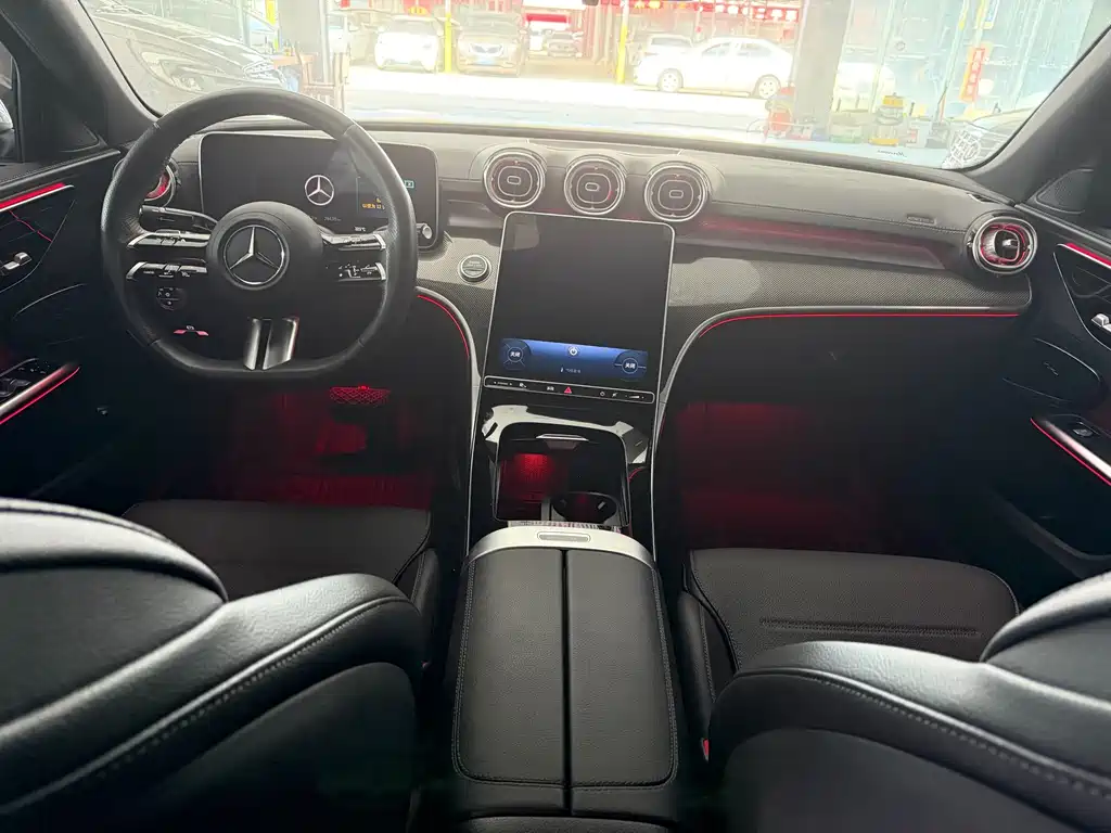 Mercedes-Benz C-Class — миниатюра 5