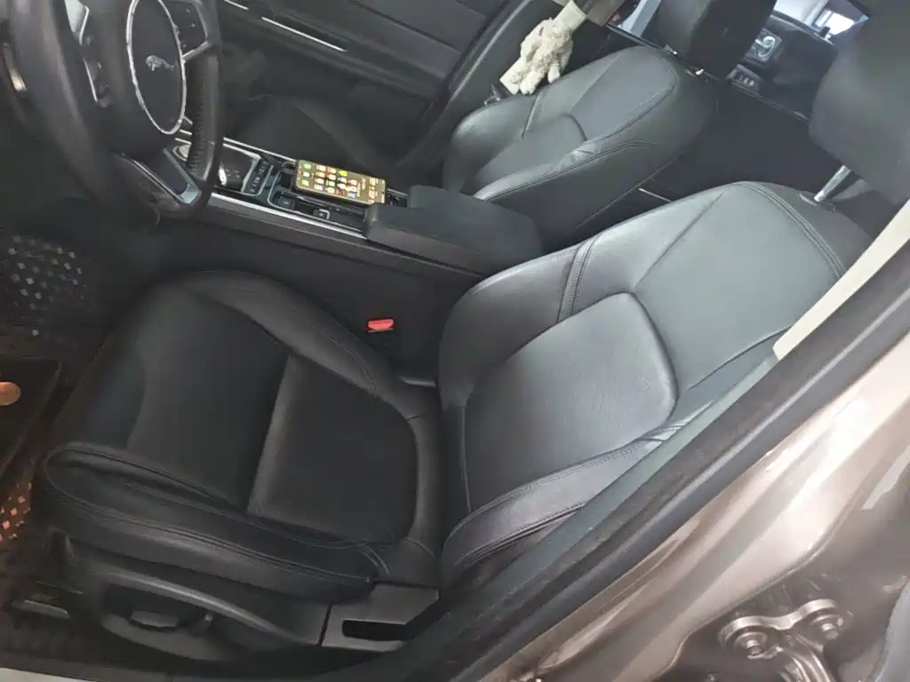 Jaguar XFL — миниатюра 15