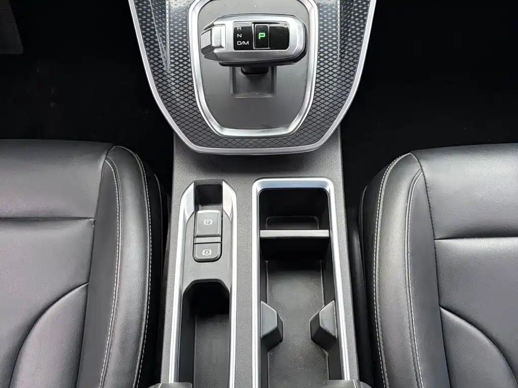 Haval M6 — миниатюра 13