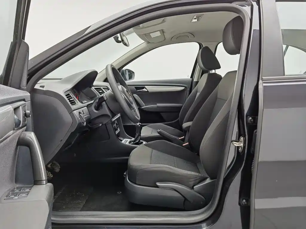 Volkswagen Lavida — миниатюра 10