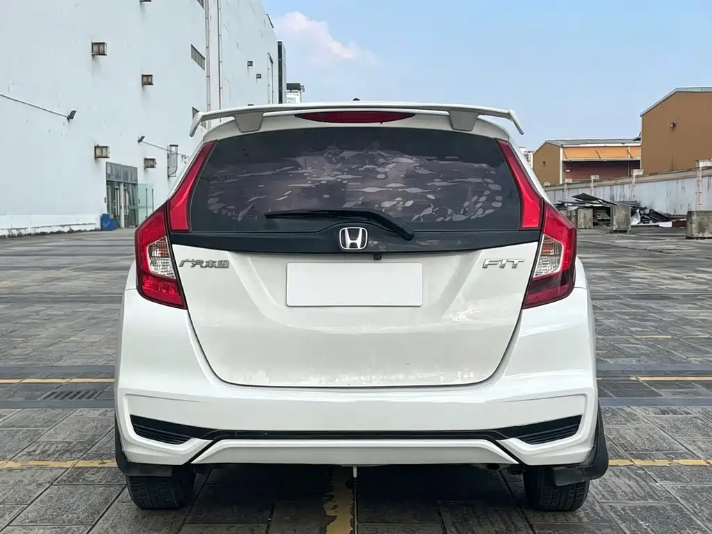 Honda Fit — миниатюра 6