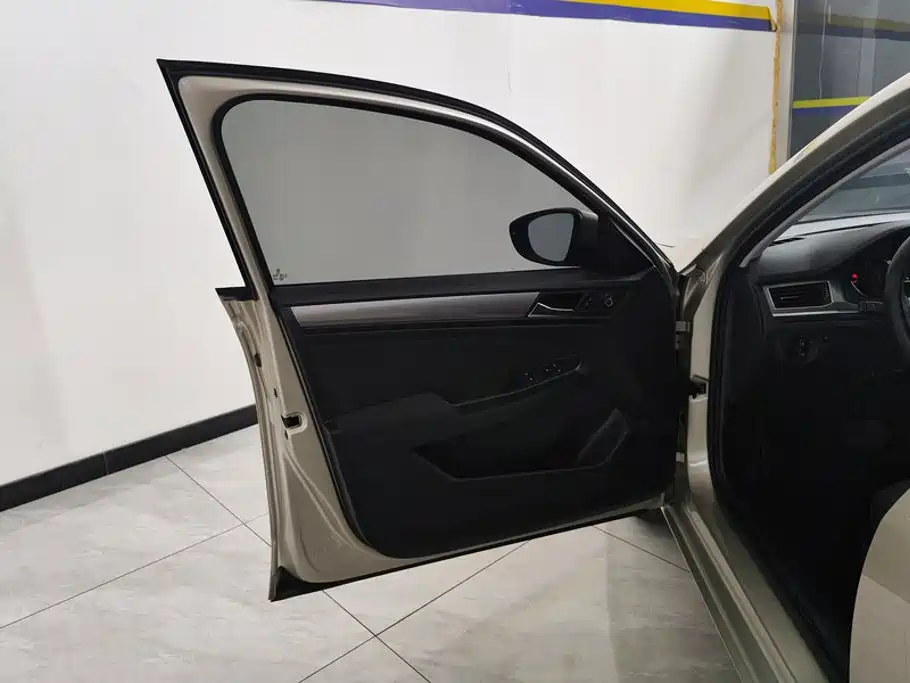 Volkswagen Bora — миниатюра 7