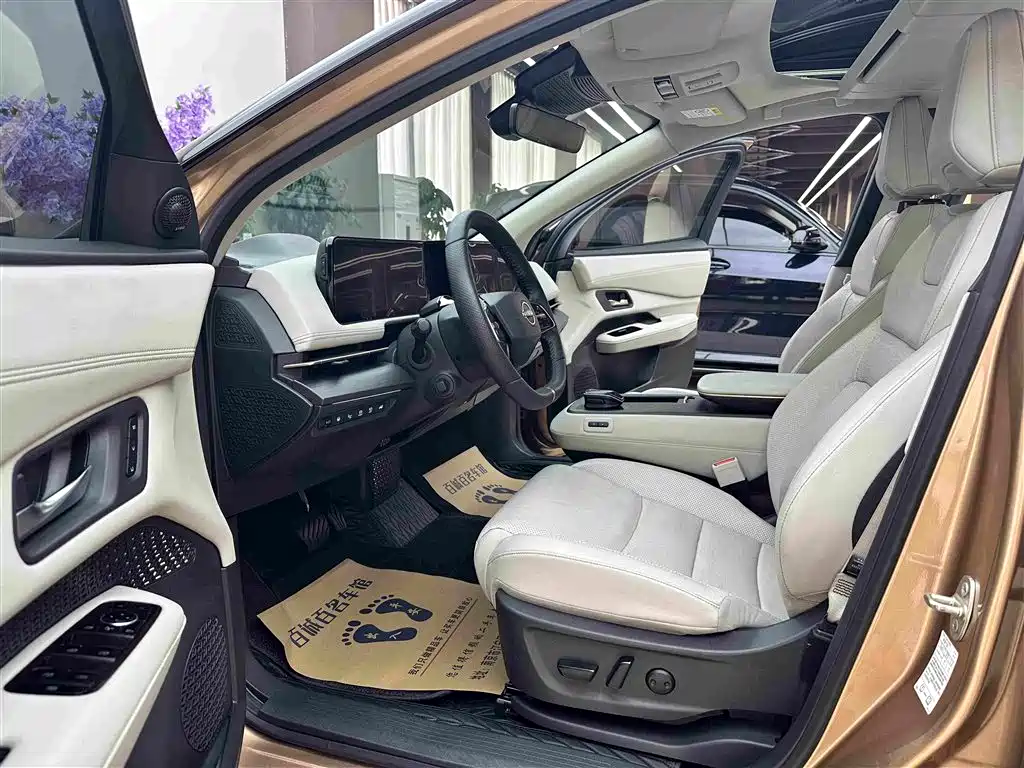 Nissan Ariya — миниатюра 9