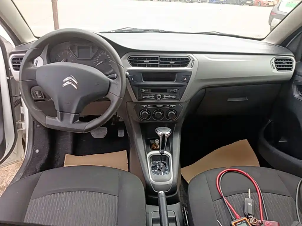 Citroen Elysee — миниатюра 10