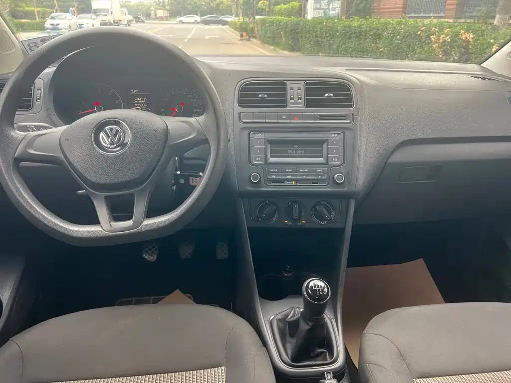 Volkswagen Polo — миниатюра 10