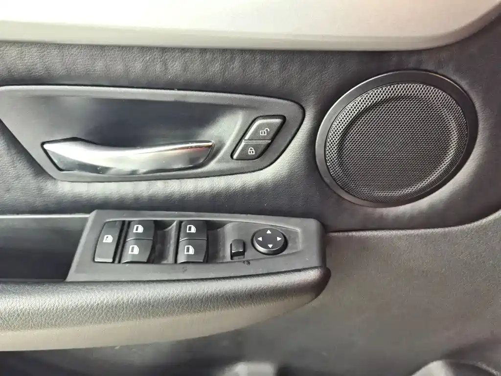 BMW 2 Series Active Tourer 218i Fashion Type, фото 11