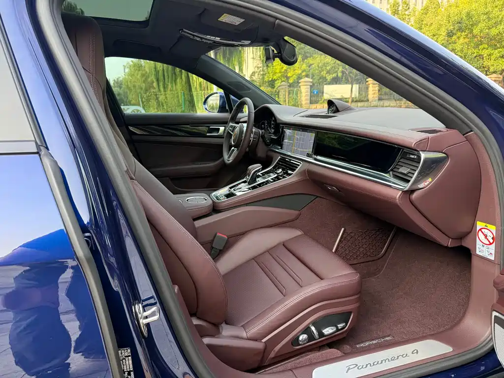Porsche Panamera Hybrid — миниатюра 12