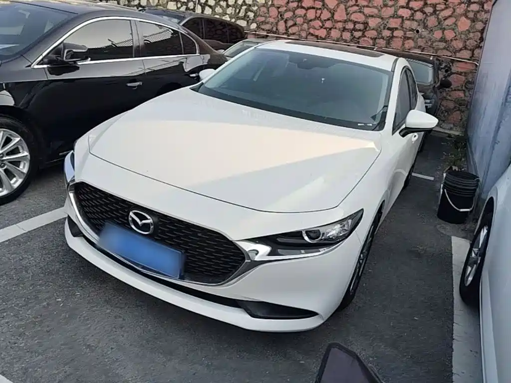 Mazda 3 Axela — миниатюра 2