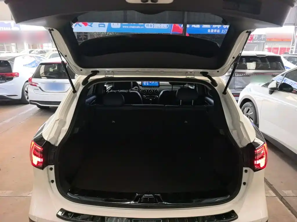 Nissan Qashqai — миниатюра 19