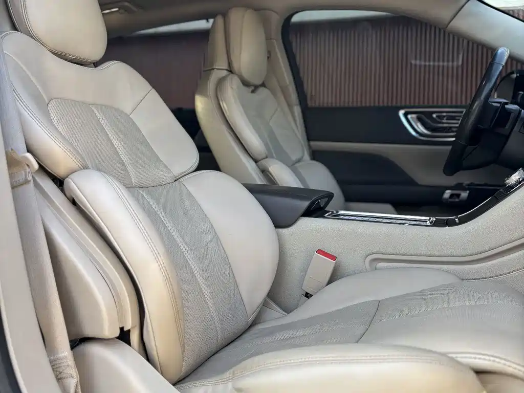 Lincoln Continental — миниатюра 21