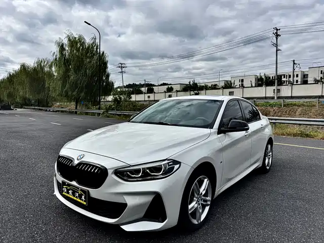 BMW 1 SERIES 2022