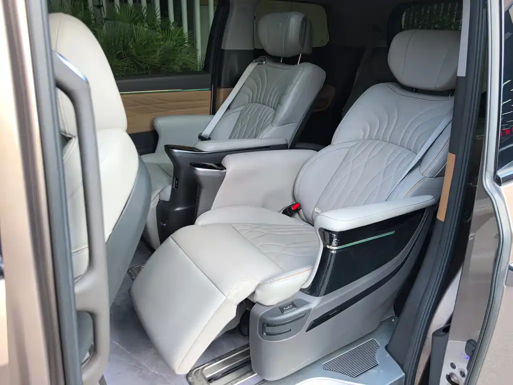 GAC Motor Trumpchi M8 — миниатюра 21