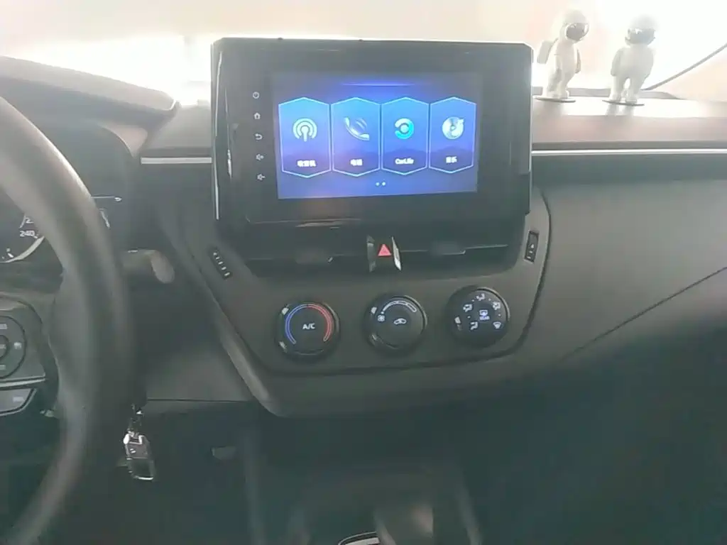 Toyota Corolla — миниатюра 13