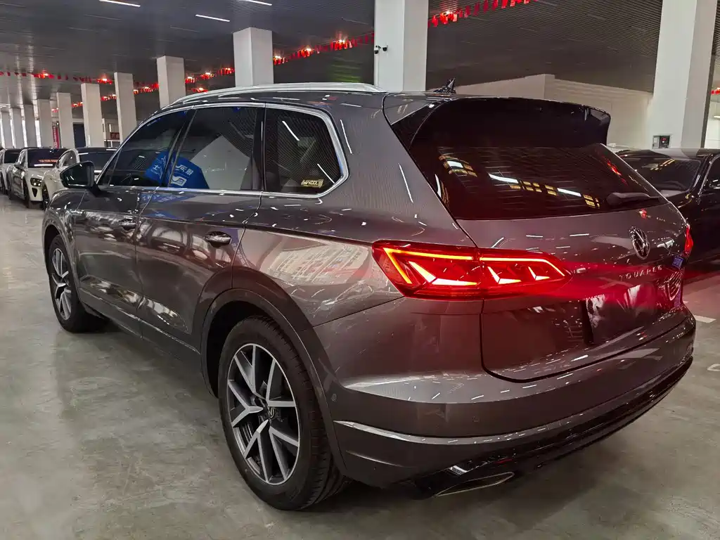 Volkswagen Touareg — миниатюра 6