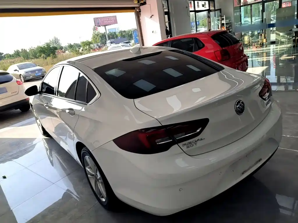 Buick Regal — миниатюра 5