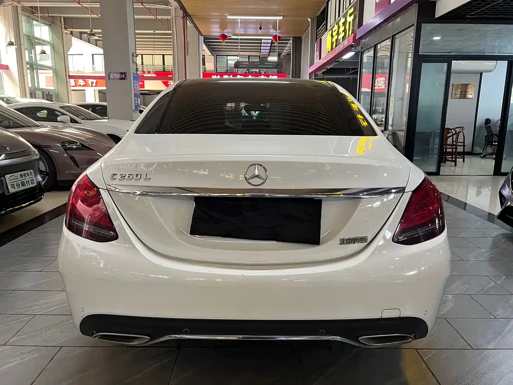 Mercedes-Benz C-Class — миниатюра 3