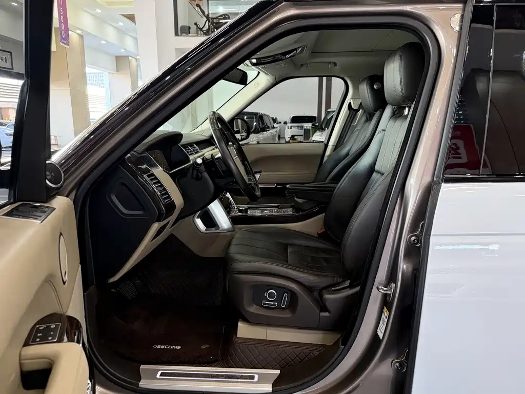 Land Rover Range Rover — миниатюра 6
