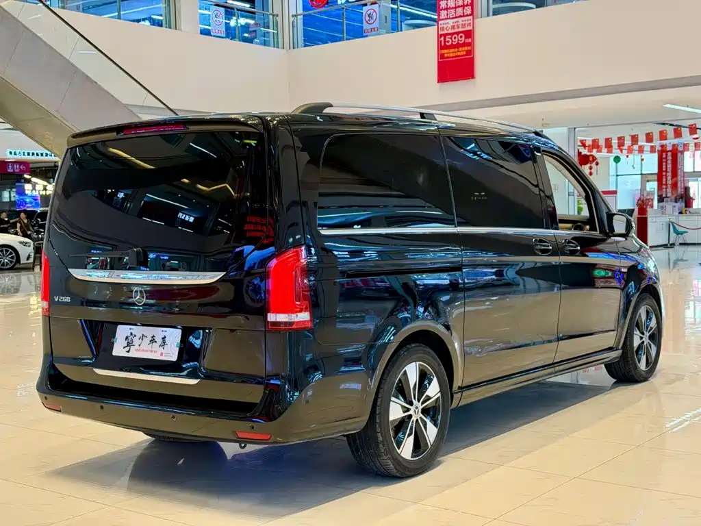 Mercedes-Benz V-Class — миниатюра 21