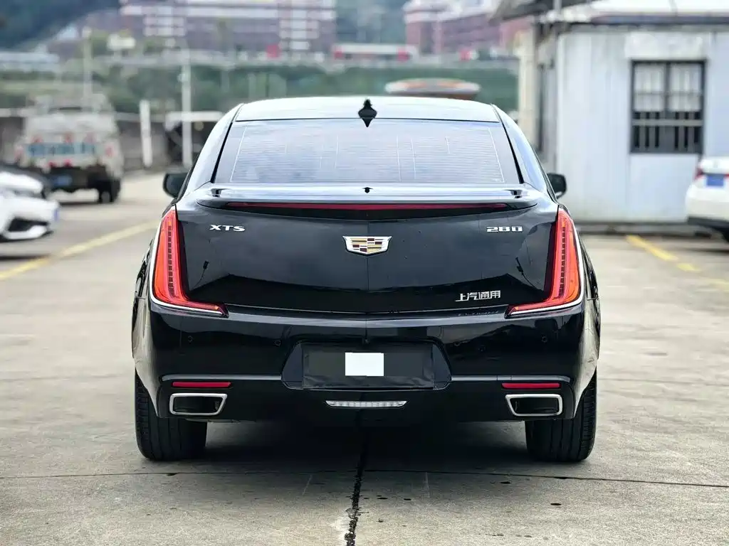 Cadillac XTS — миниатюра 3