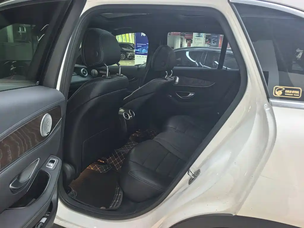 Mercedes-Benz GLC — миниатюра 8