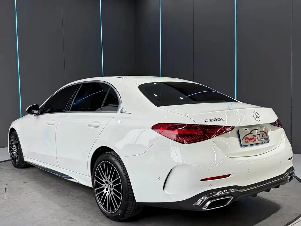 Mercedes-Benz C-Class — миниатюра 6