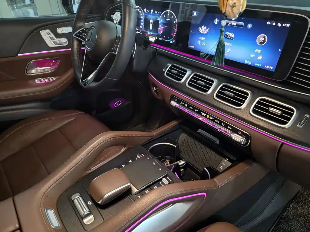 Mercedes-Benz GLE (Import) — миниатюра 10