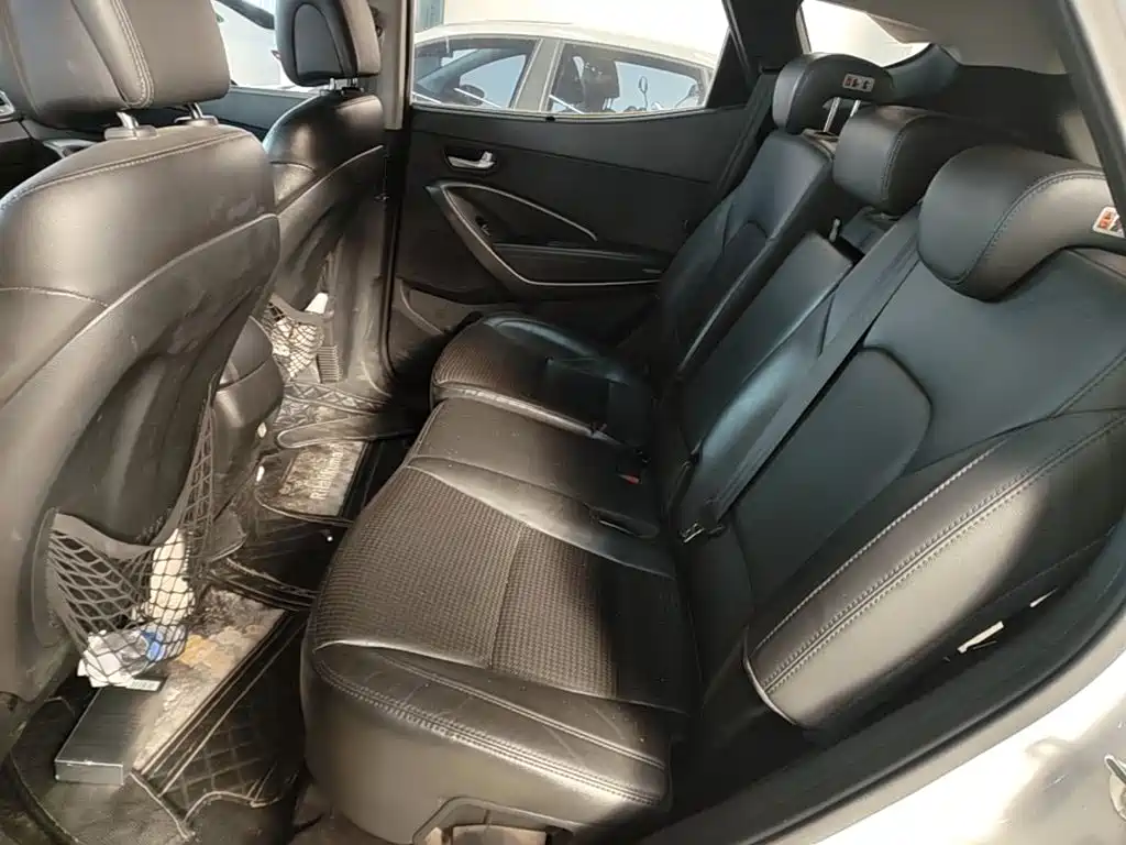 Hyundai Santa Fe — миниатюра 17