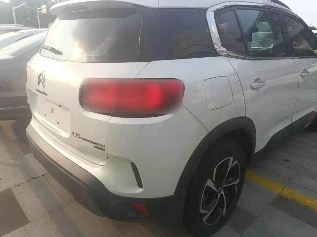 Citroen C5 AIRCROSS — миниатюра 8