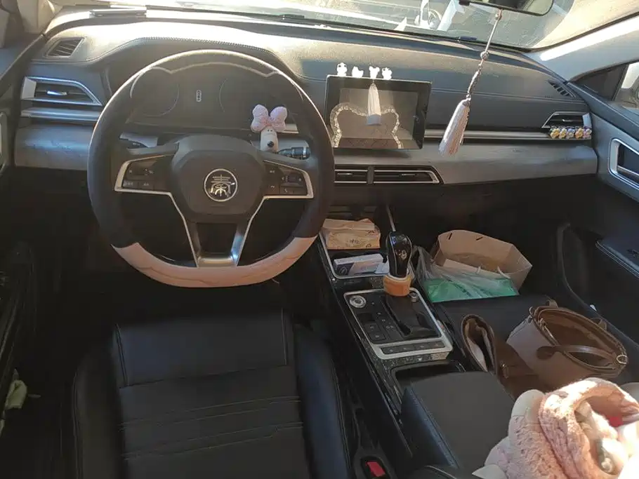 BYD Qin — миниатюра 12