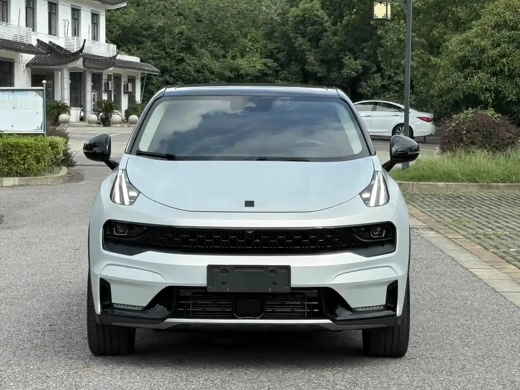Lynk & Co 05 — миниатюра 3