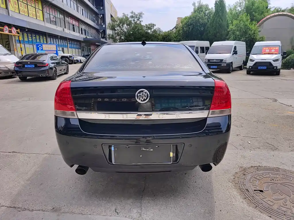 Buick Park Avenue — миниатюра 5