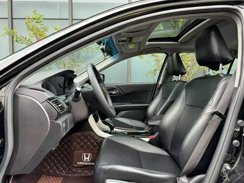 Honda Accord — миниатюра 4