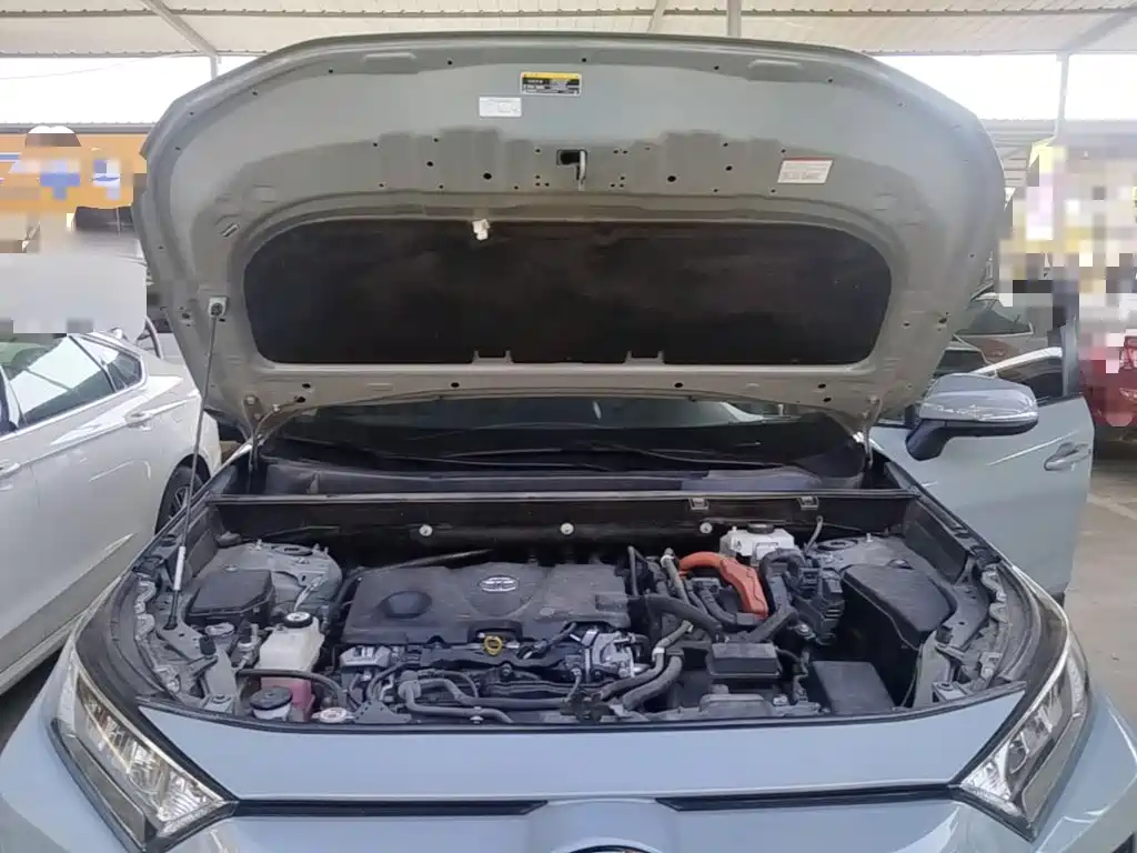 Toyota RAV4 — миниатюра 25