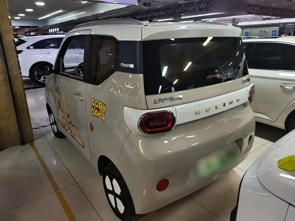 Wuling MINIEV — миниатюра 5