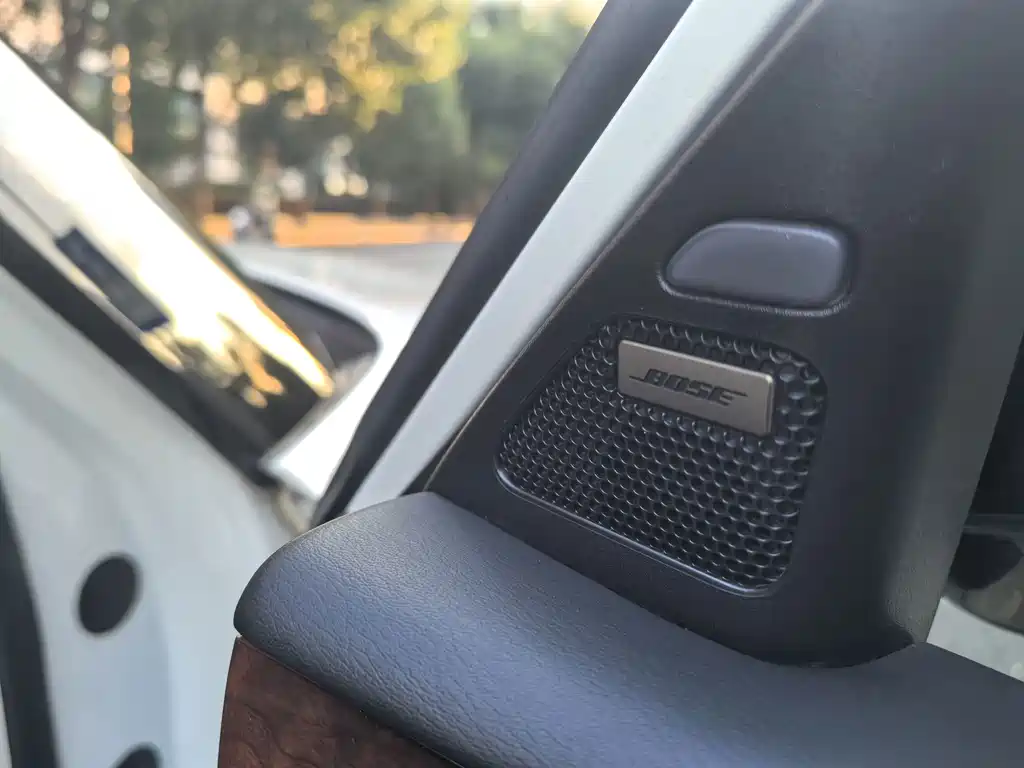 Infiniti QX80 — миниатюра 16