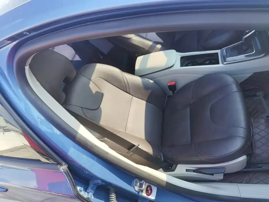 Volvo V40 — миниатюра 25