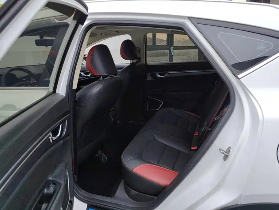 Geely Emgrand GS — миниатюра 11