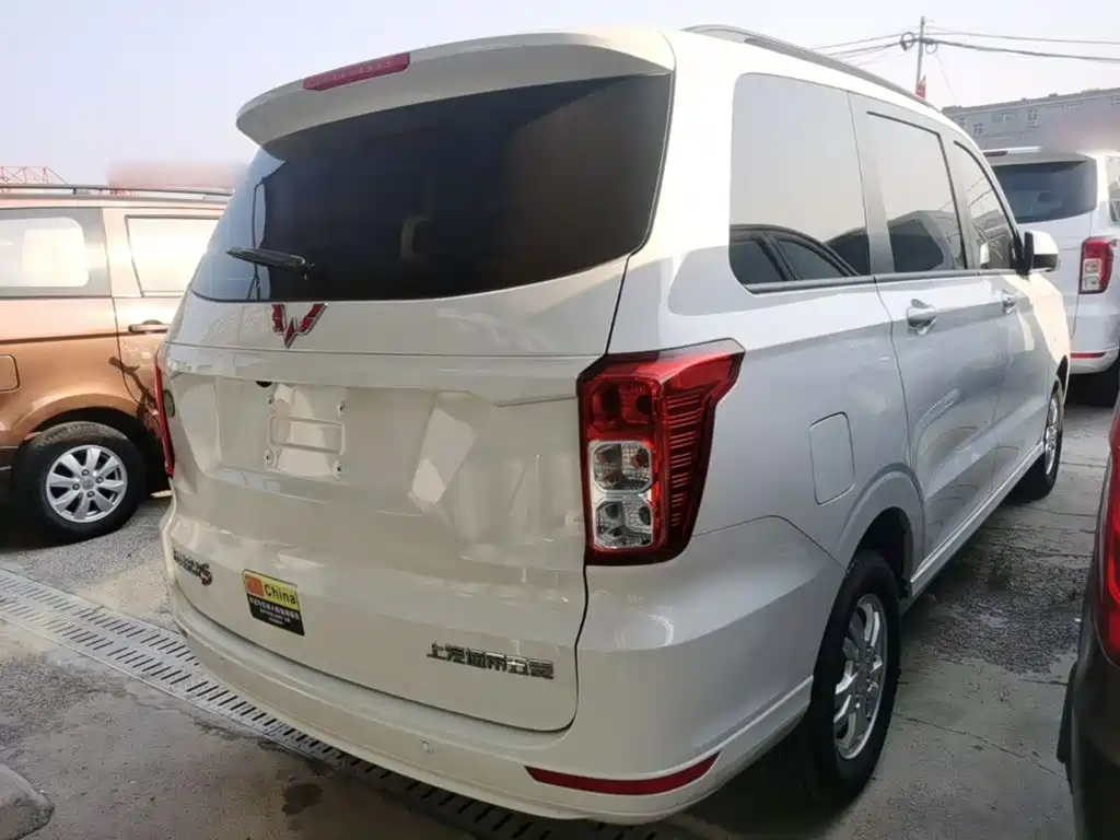 Wuling Hongguang — миниатюра 7