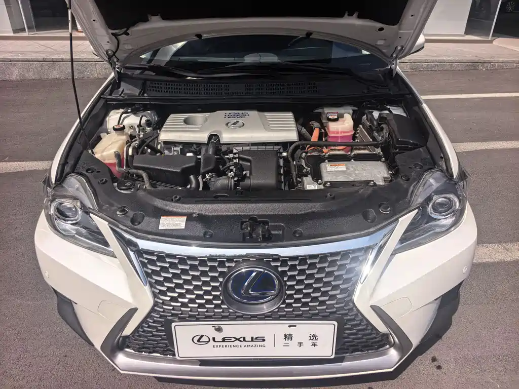 Lexus CT — миниатюра 2