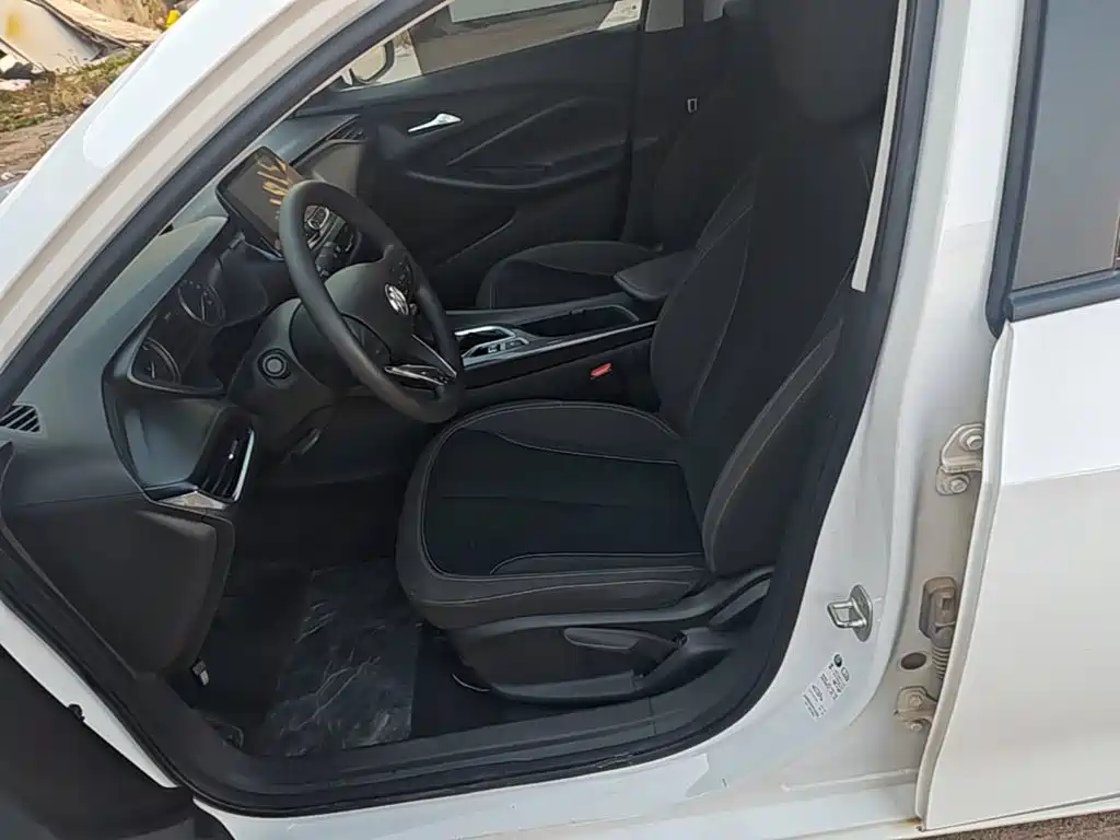 Buick Verano — миниатюра 15