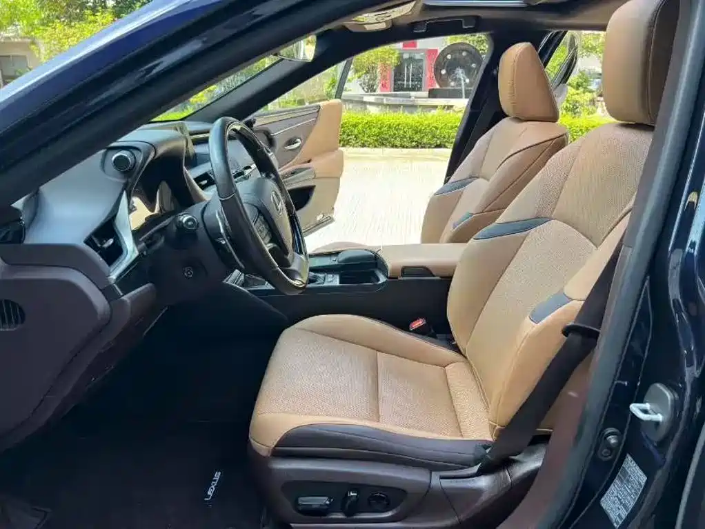 Lexus ES — миниатюра 3