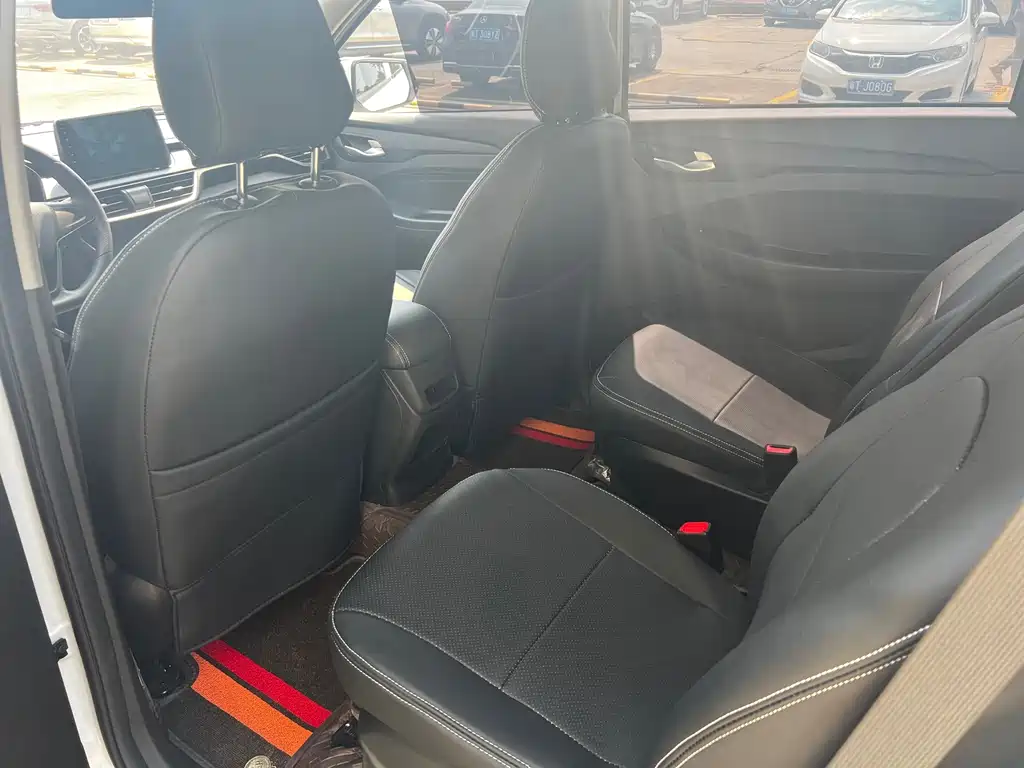 Wuling Hongguang S3 — миниатюра 13