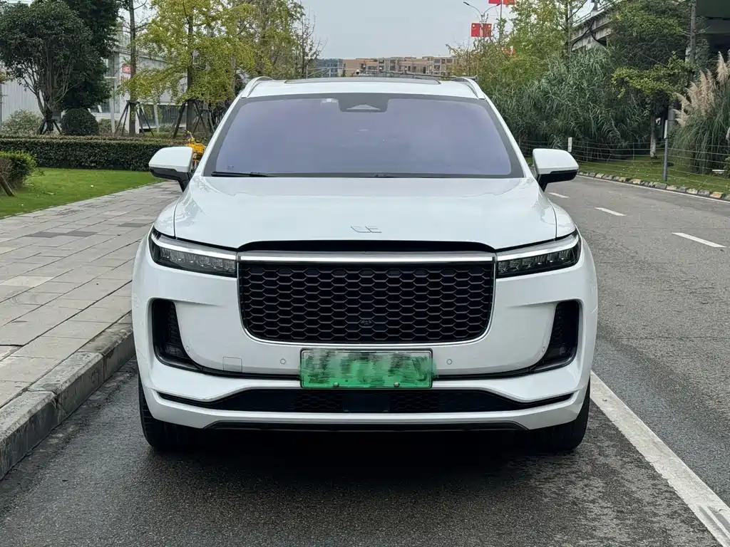 Li Auto Li ONE — миниатюра 2