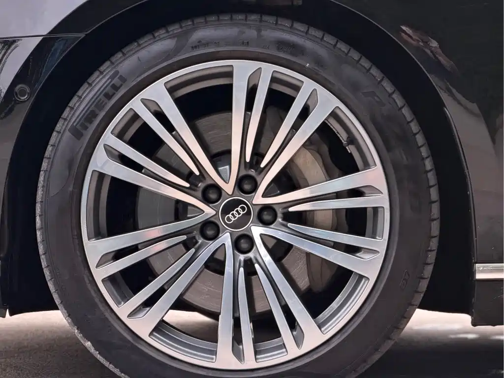 Audi A8 — миниатюра 4