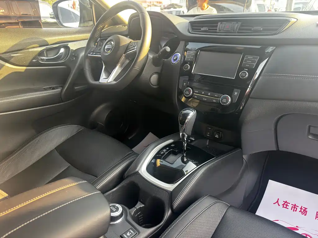 Nissan X-Trail — миниатюра 4