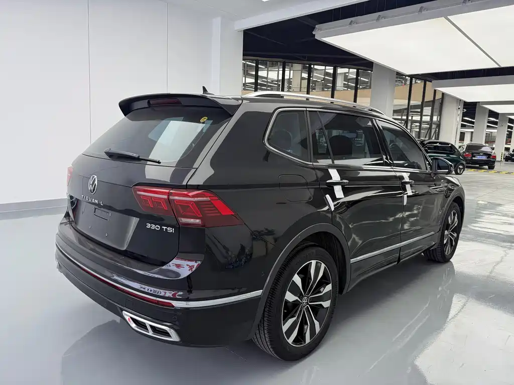 Volkswagen Tiguan L — миниатюра 13